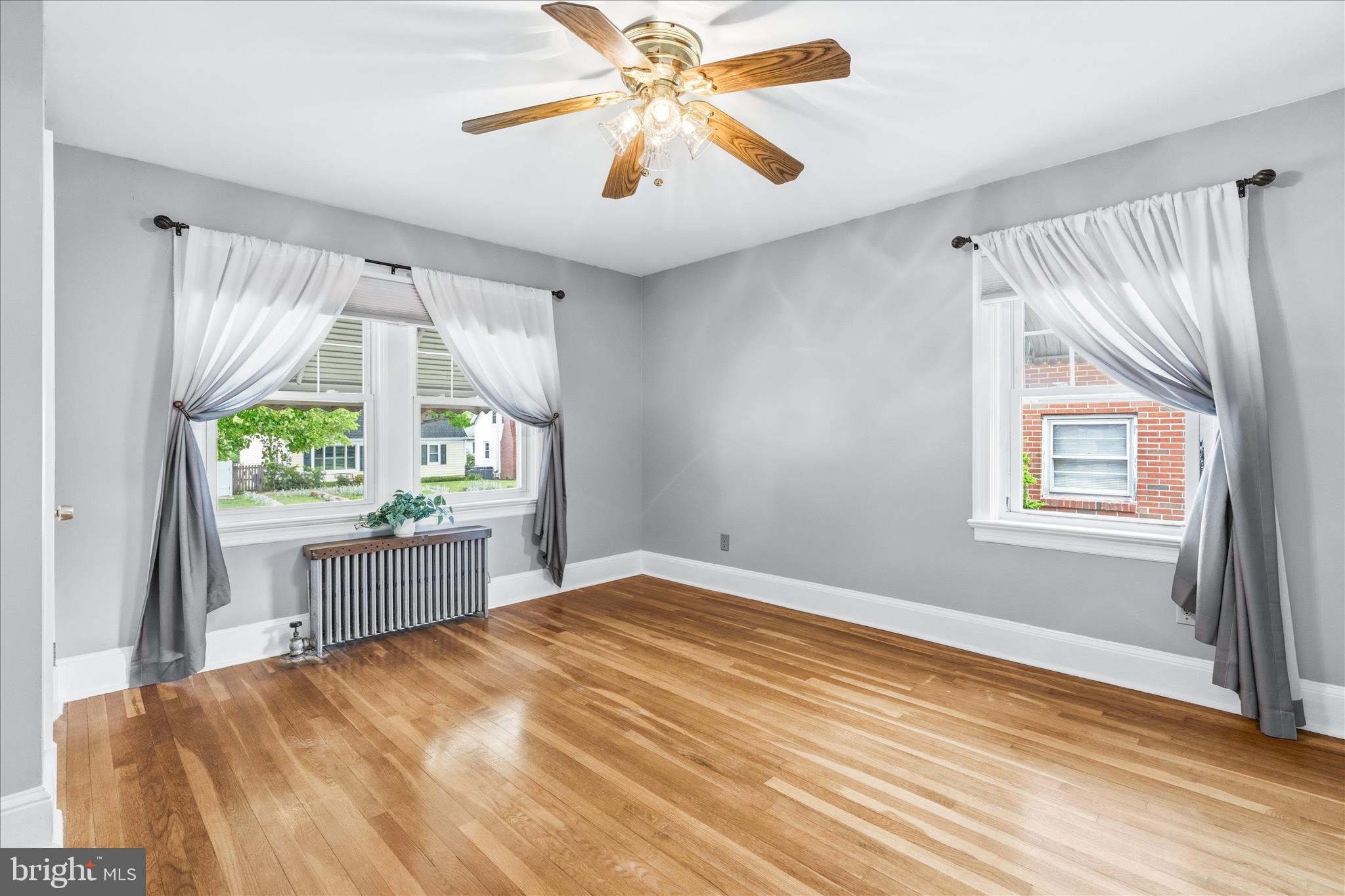 6 E 13TH STREET