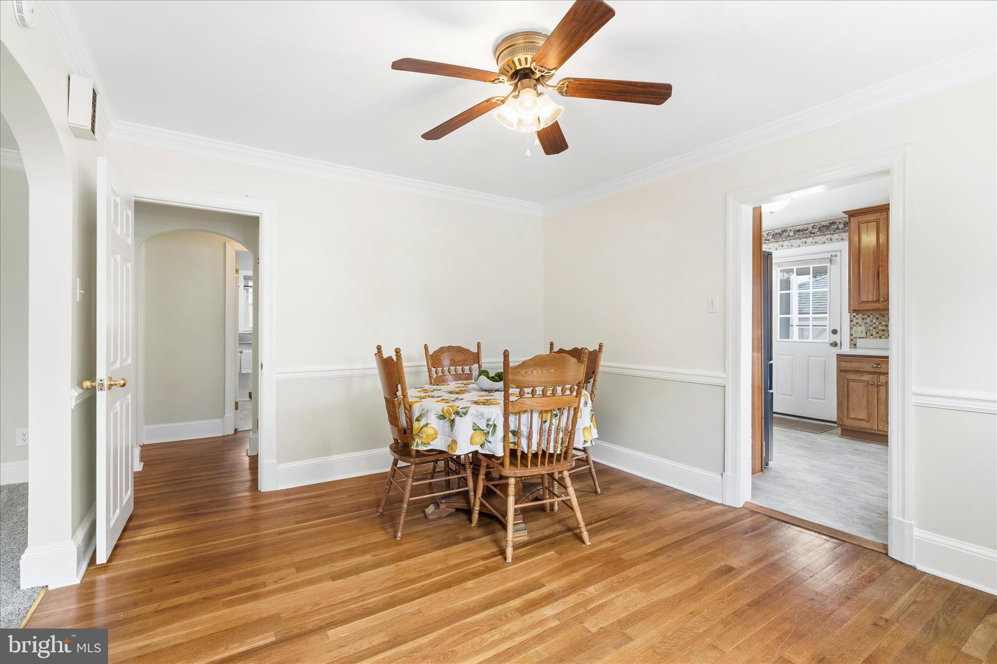 6 E 13TH STREET