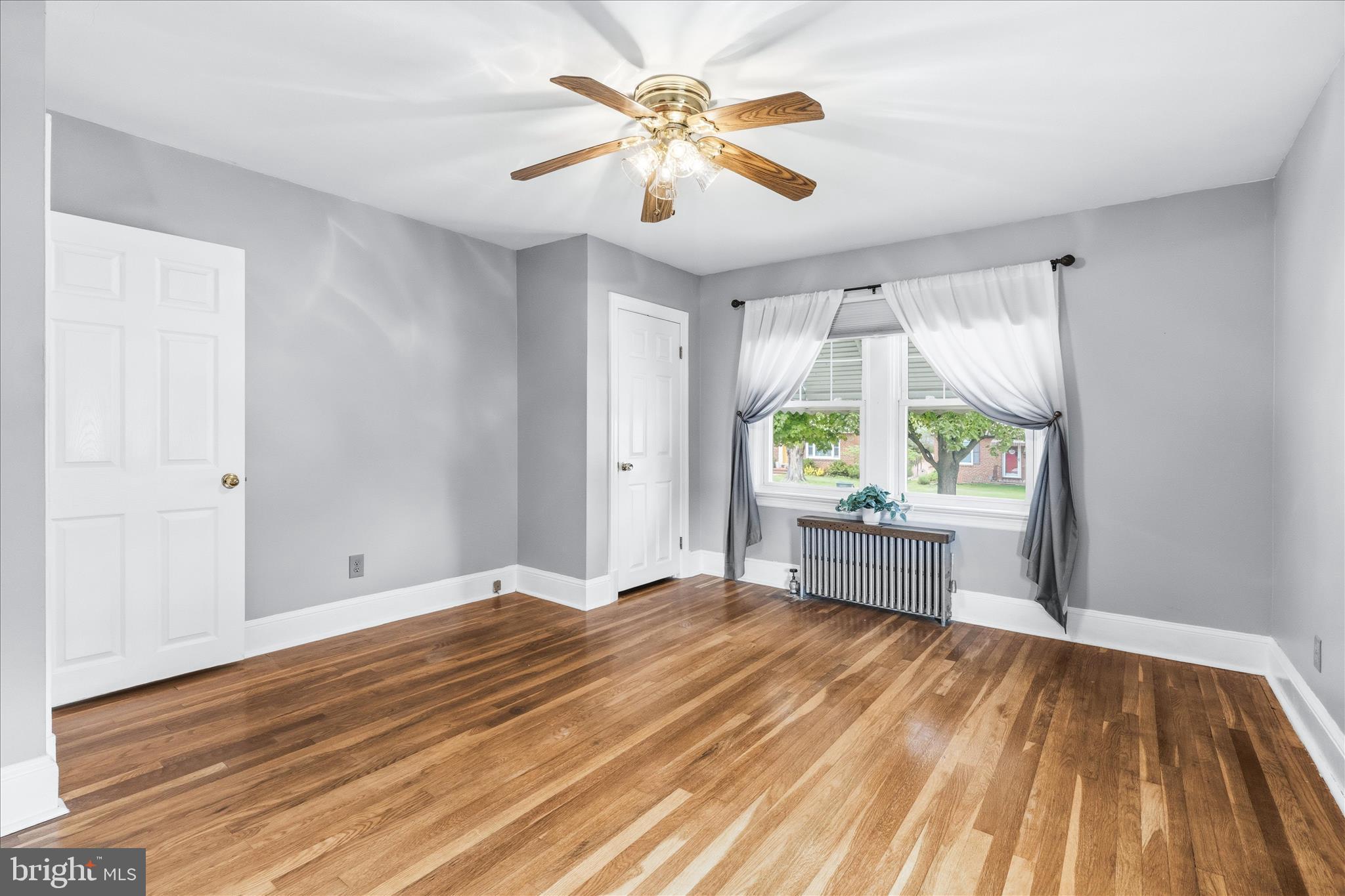 6 E 13TH STREET