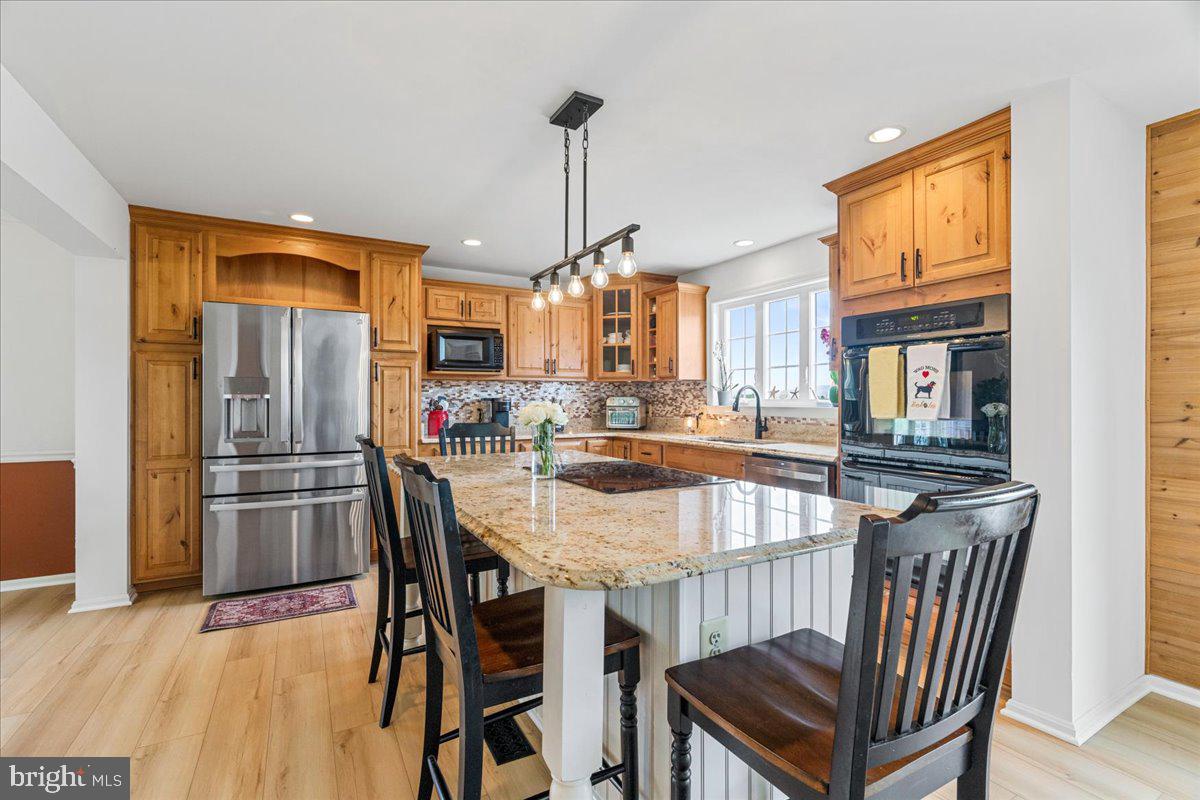 3938 CHERRY LANE