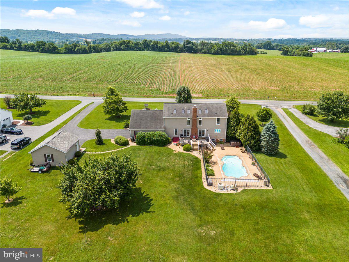 3938 CHERRY LANE