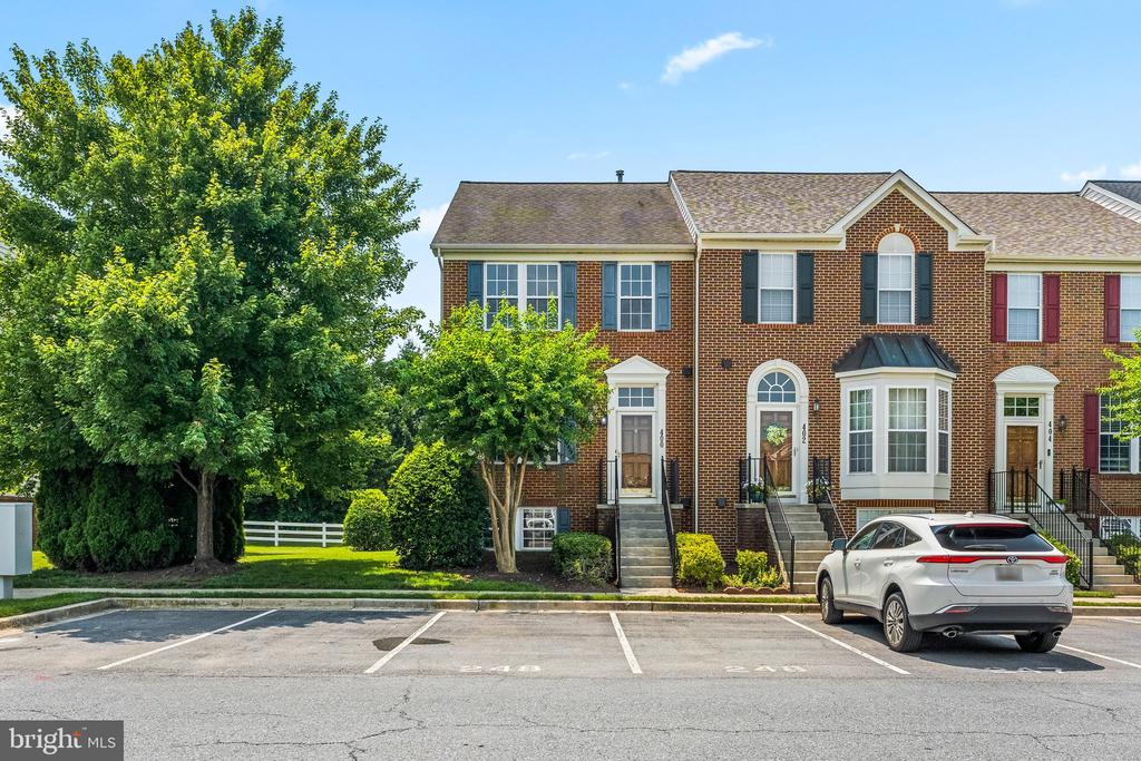 400 STONE SPRINGS LANE