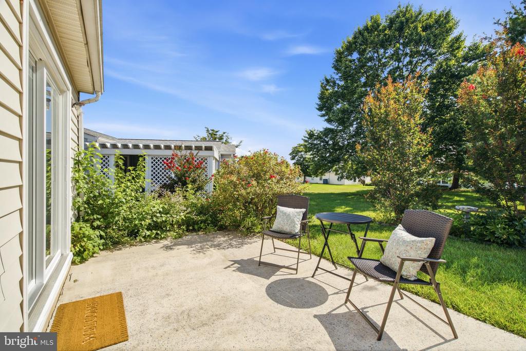5661 CRABAPPLE DRIVE