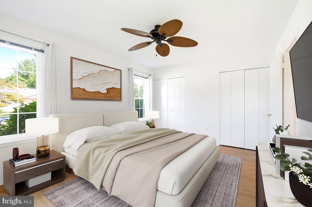 5661 CRABAPPLE DRIVE