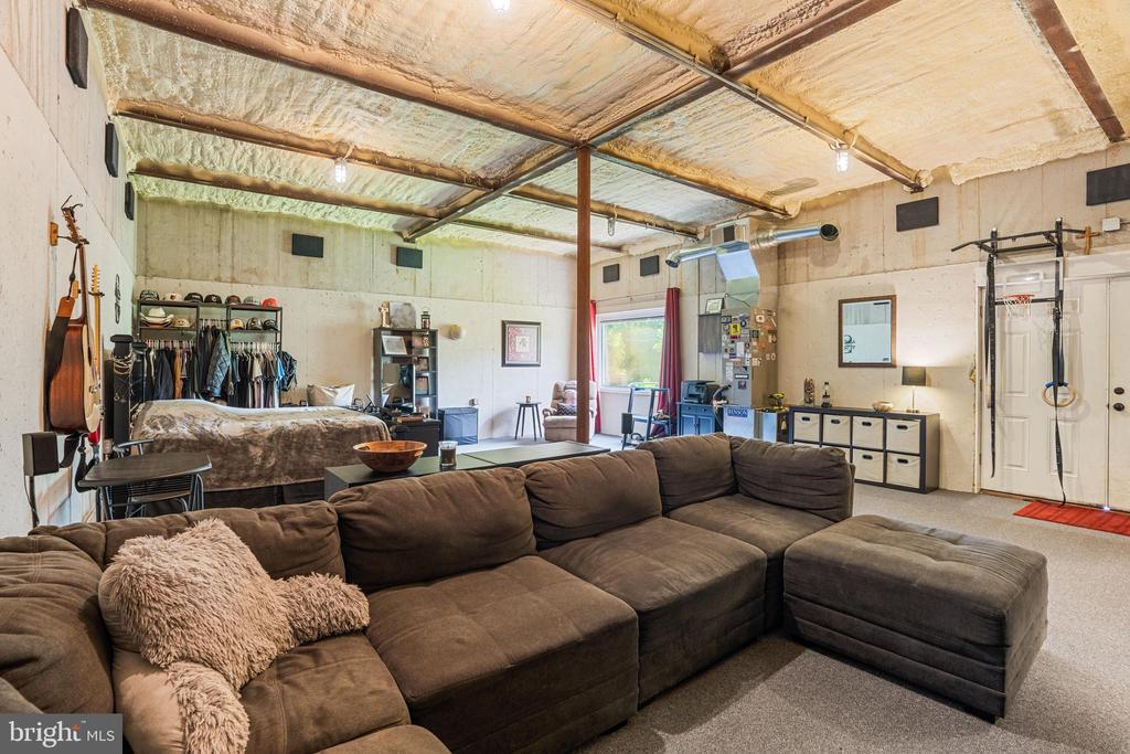9124 HAWBOTTOM ROAD
