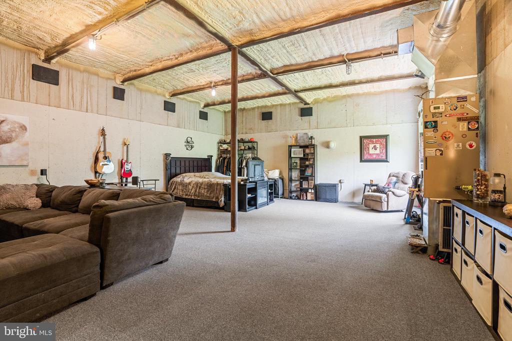 9124 HAWBOTTOM ROAD