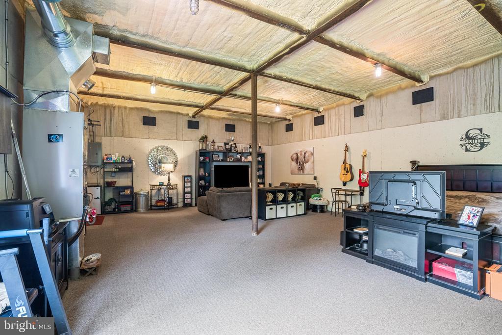 9124 HAWBOTTOM ROAD