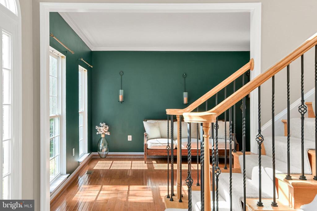 8 N POINTE TERRACE