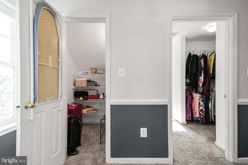 8 N POINTE TERRACE