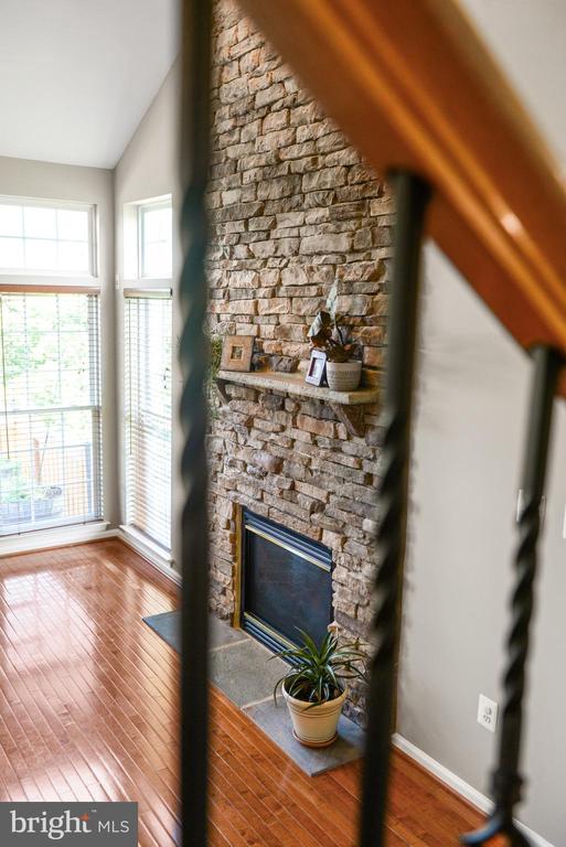 8 N POINTE TERRACE