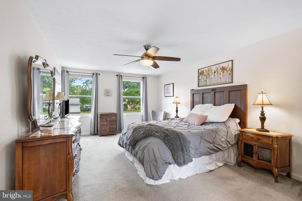 4209 GARNET DRIVE