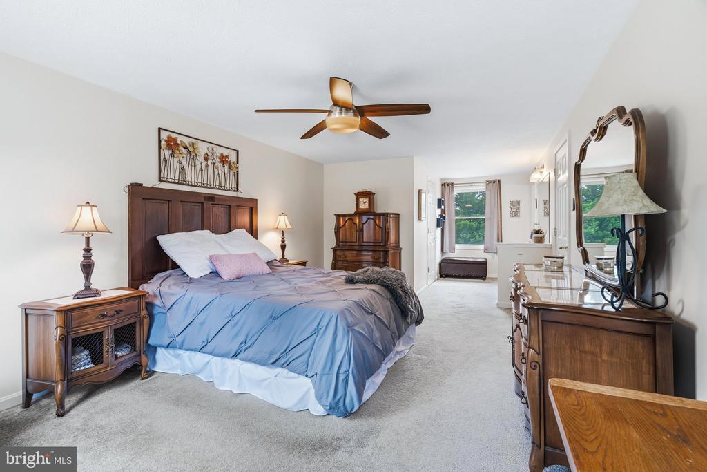 4209 GARNET DRIVE