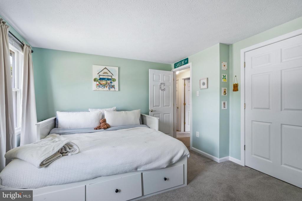 4209 GARNET DRIVE