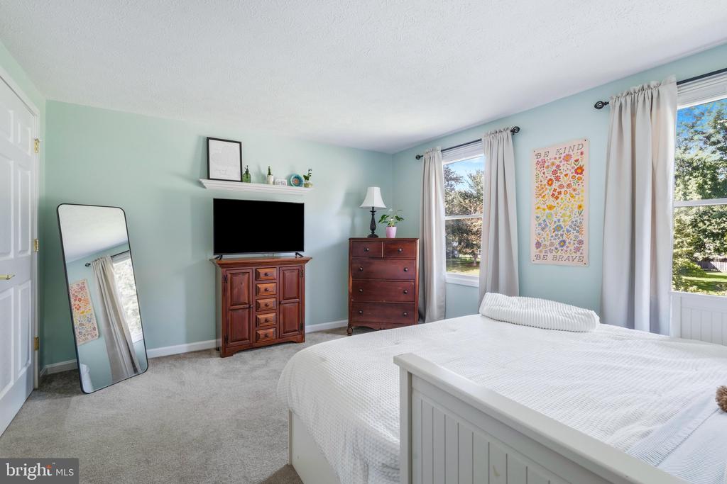 4209 GARNET DRIVE