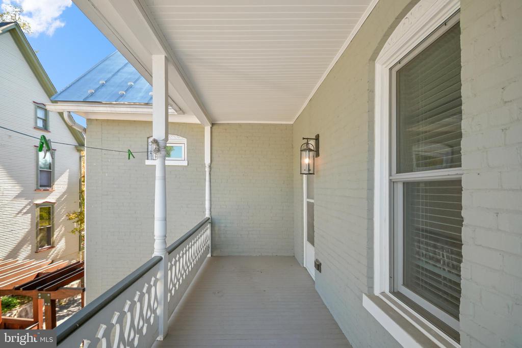 19 E MAIN STREET