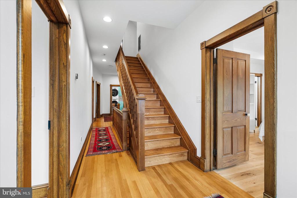 19 E MAIN STREET