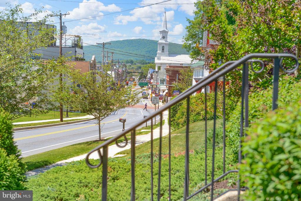19 E MAIN STREET