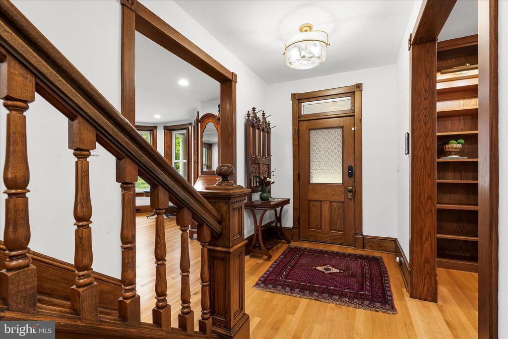 19 E MAIN STREET