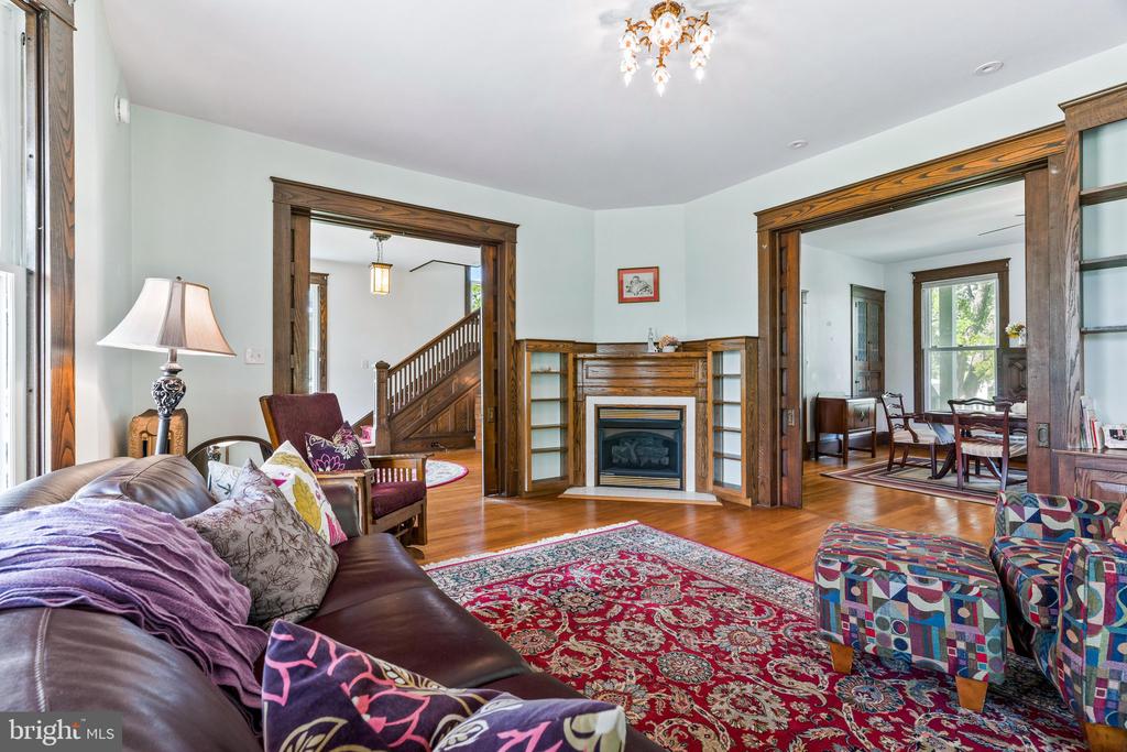305 E MAIN STREET