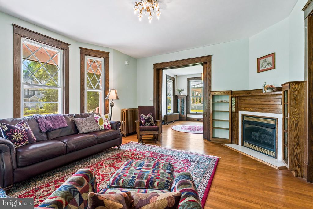 305 E MAIN STREET