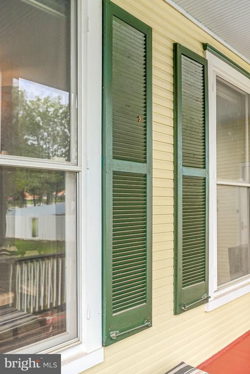 305 E MAIN STREET