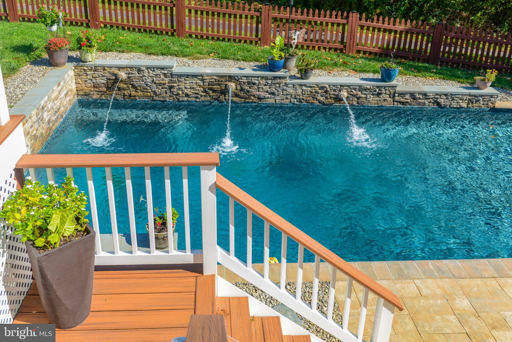 212 LAYLA DRIVE