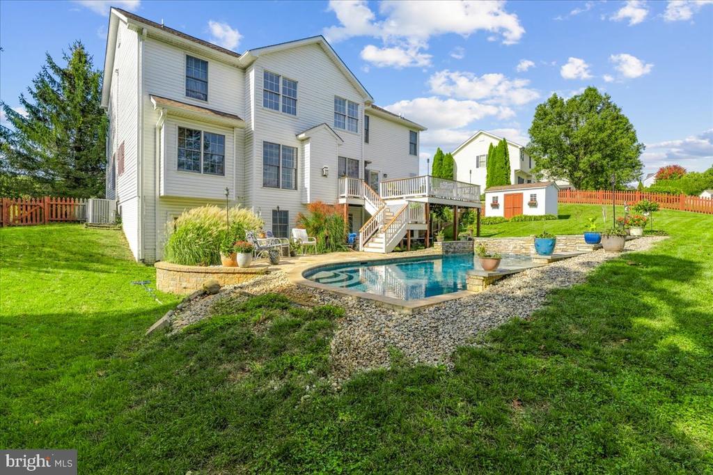 212 LAYLA DRIVE