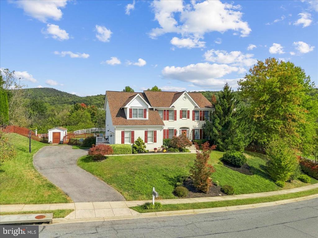 212 LAYLA DRIVE