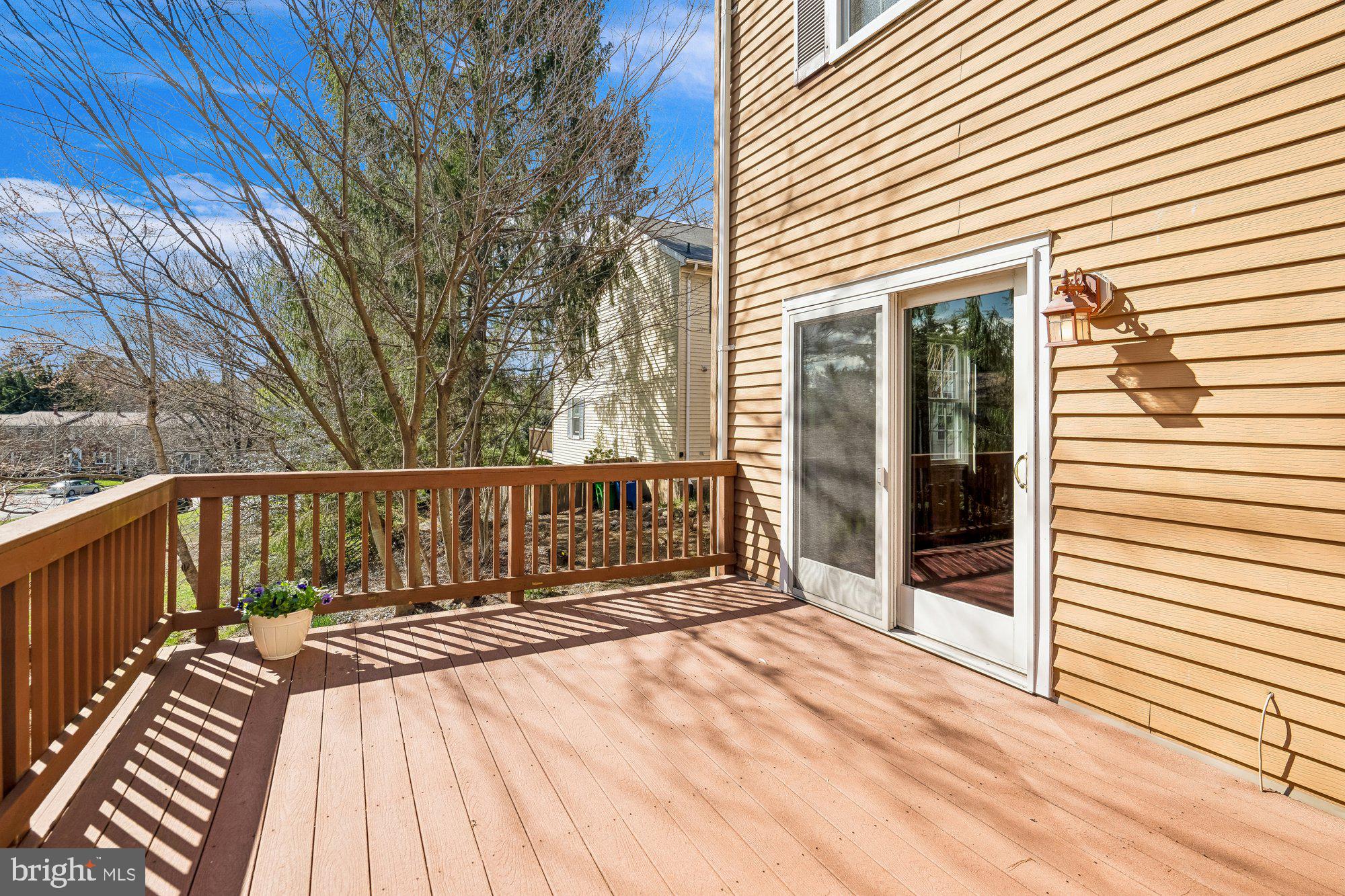 3549 SPLIT RAIL LANE