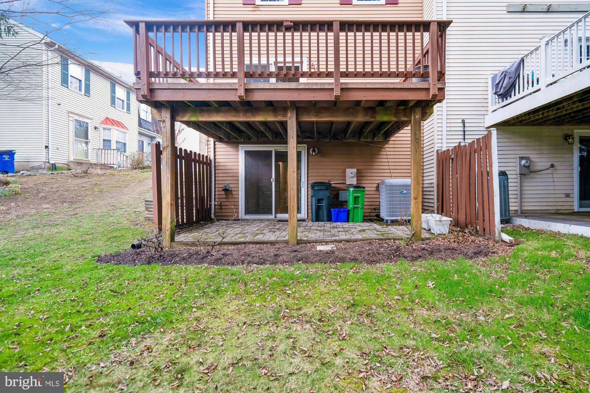3549 SPLIT RAIL LANE