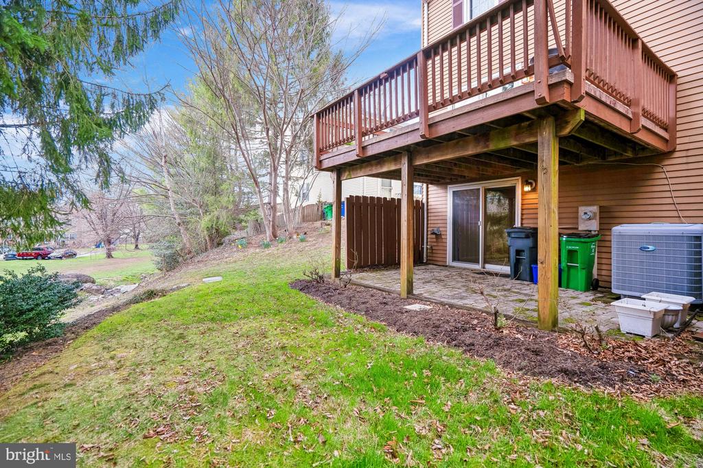 3549 SPLIT RAIL LANE
