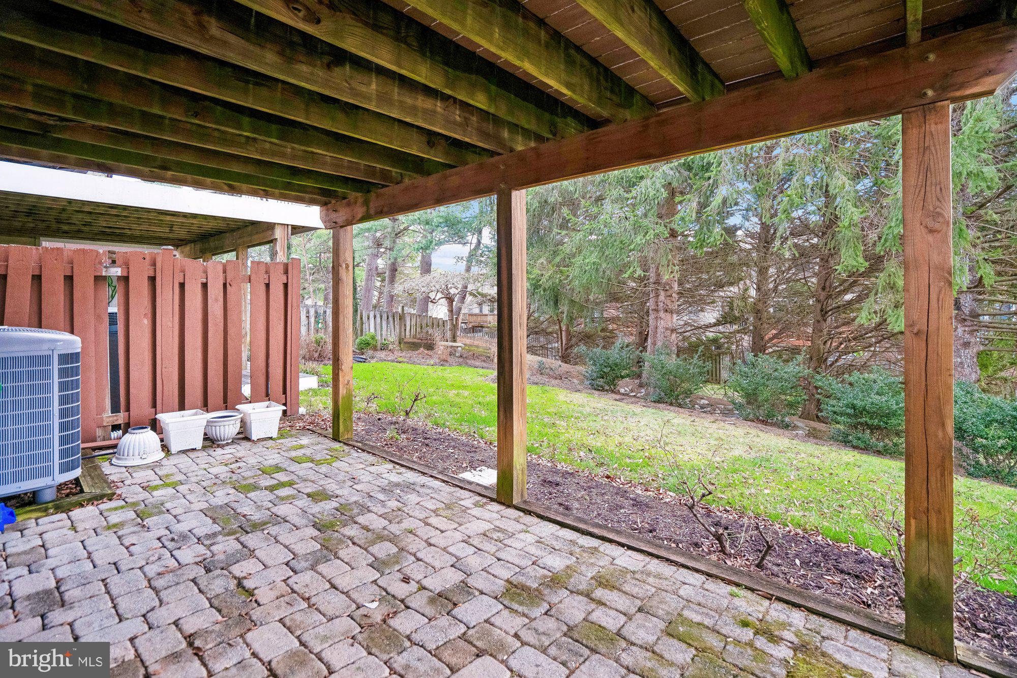 3549 SPLIT RAIL LANE