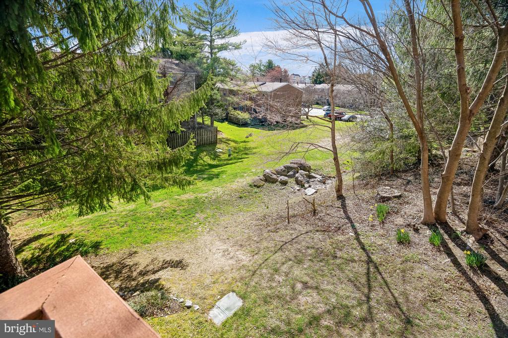 3549 SPLIT RAIL LANE