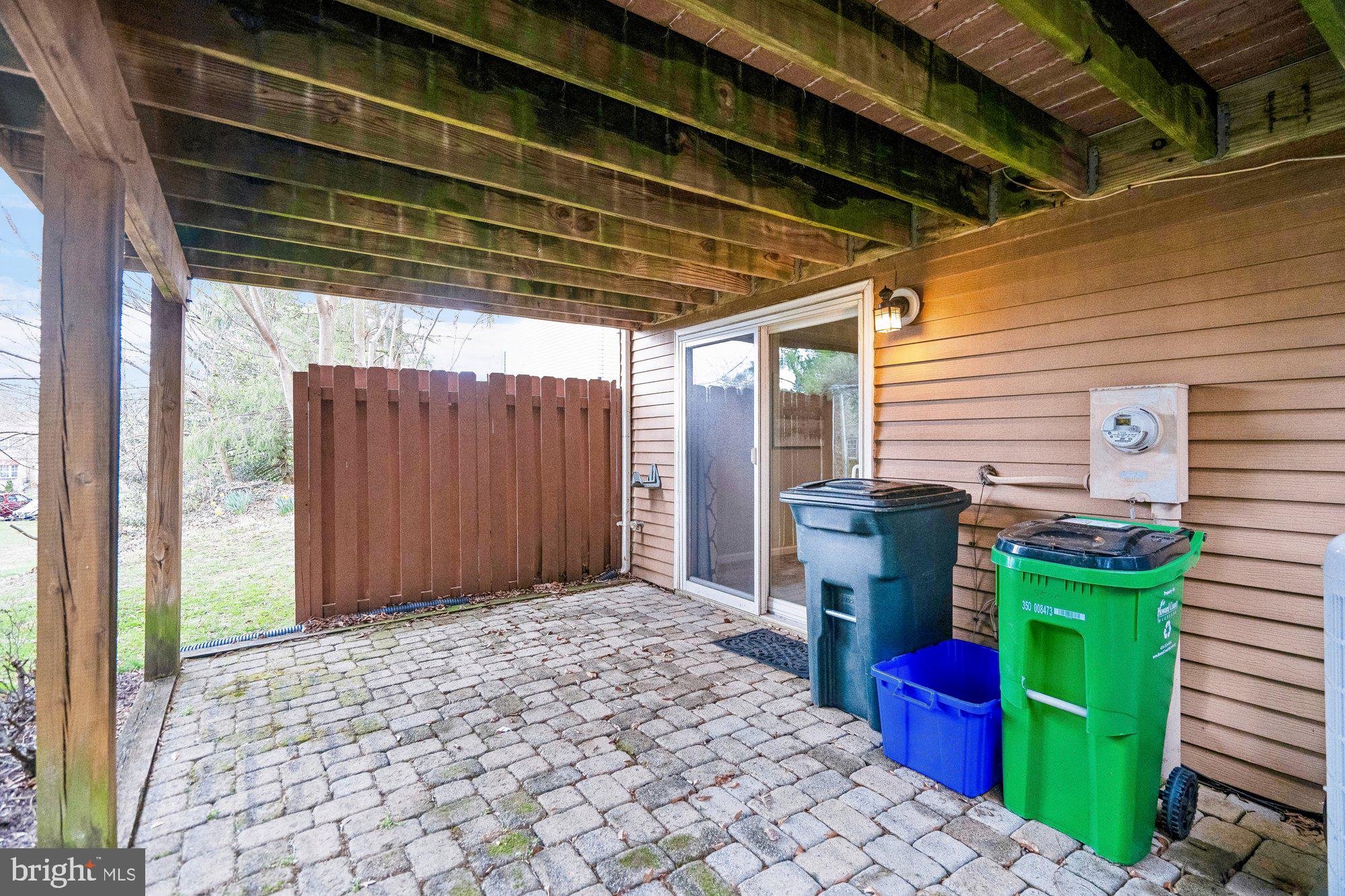 3549 SPLIT RAIL LANE