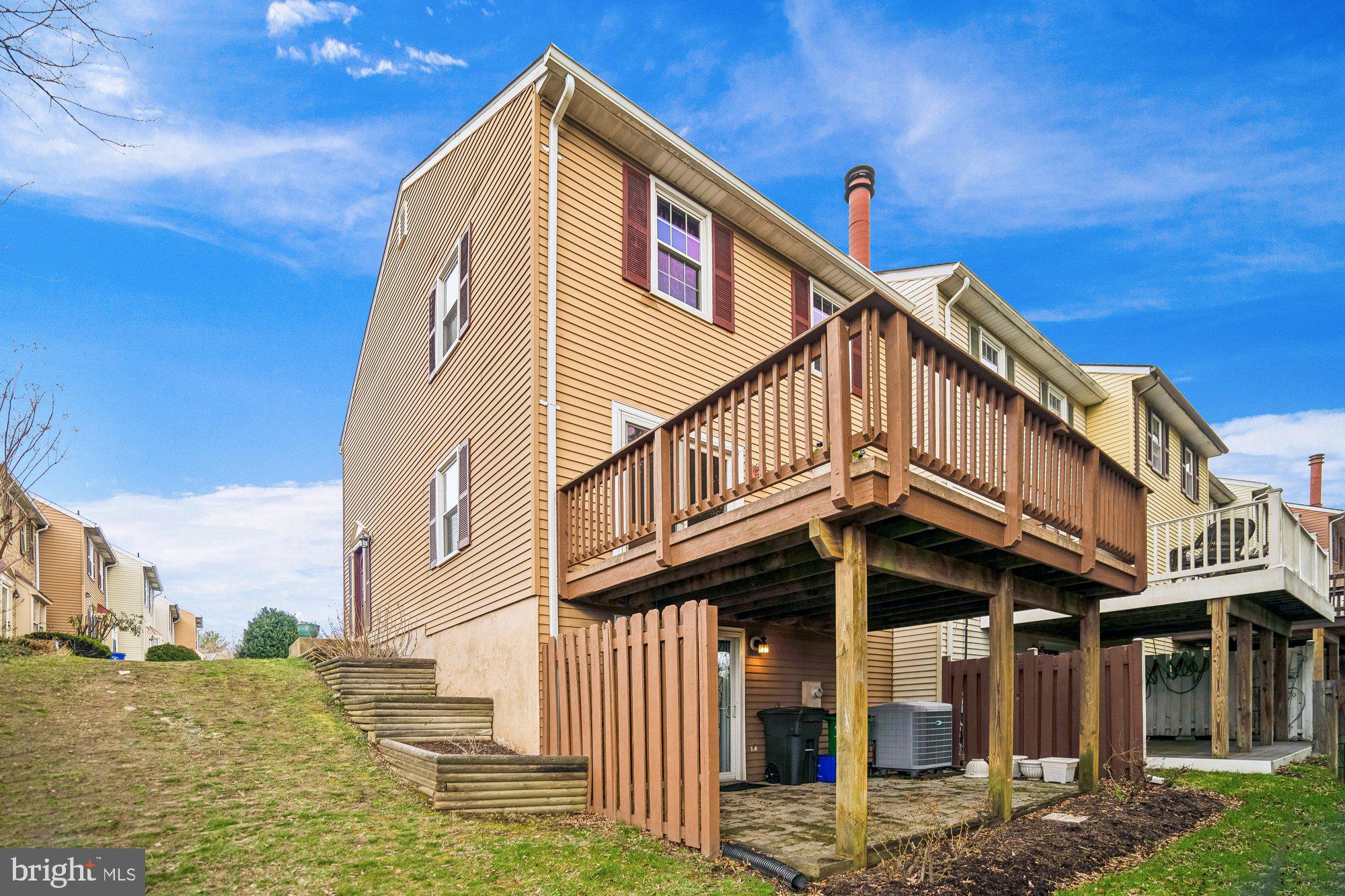 3549 SPLIT RAIL LANE