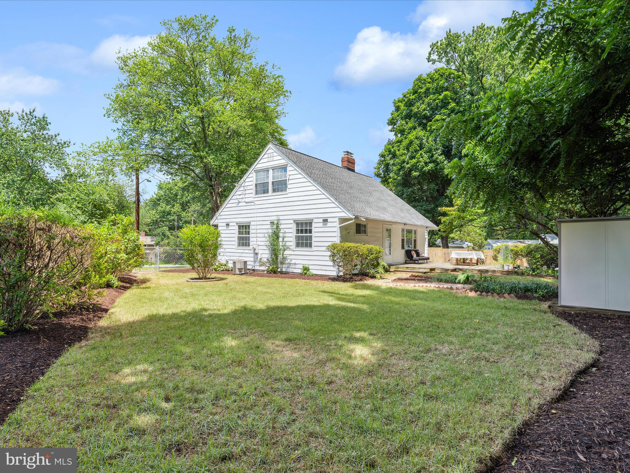 4 CALVIN COURT