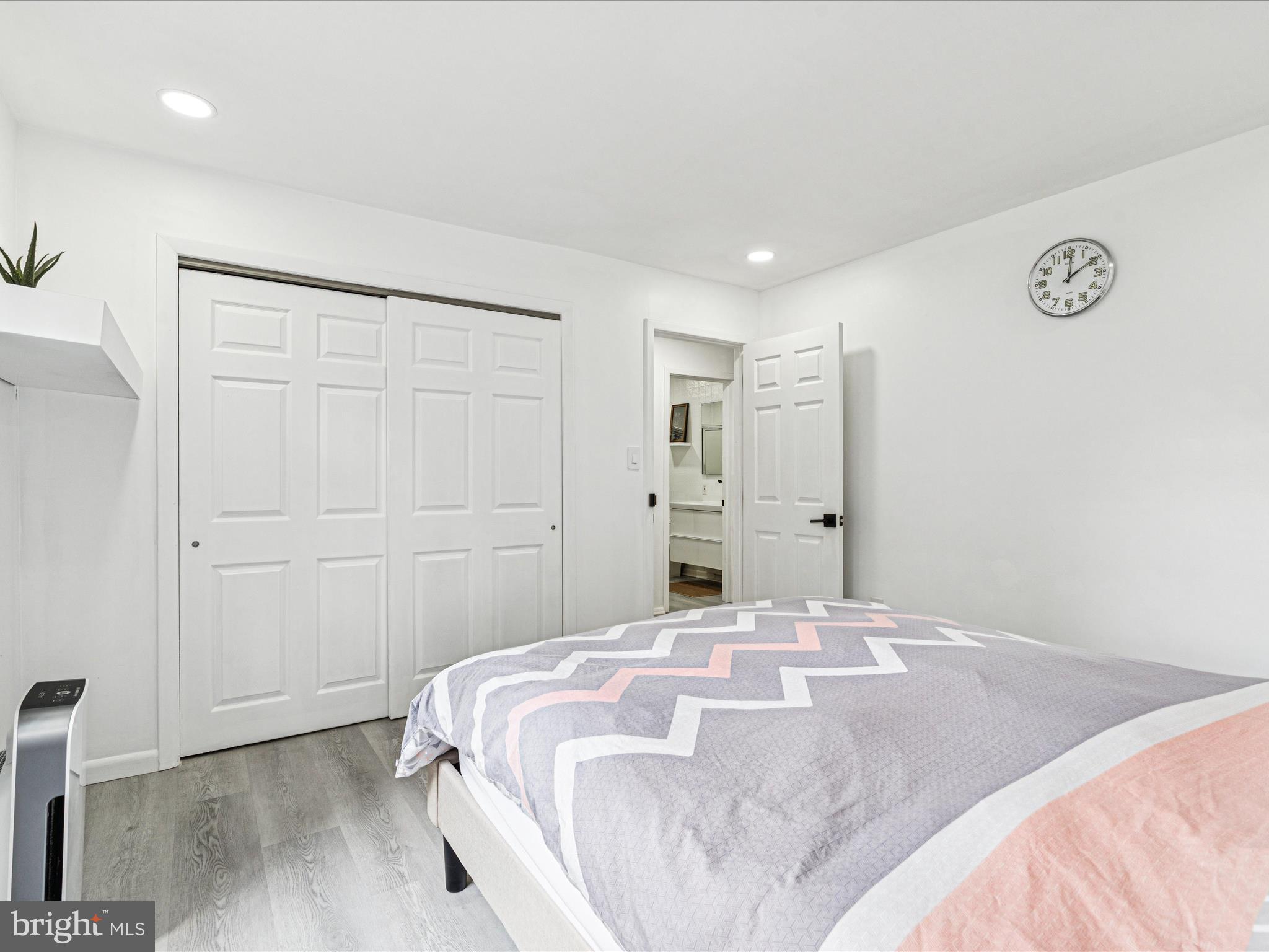 4 CALVIN COURT