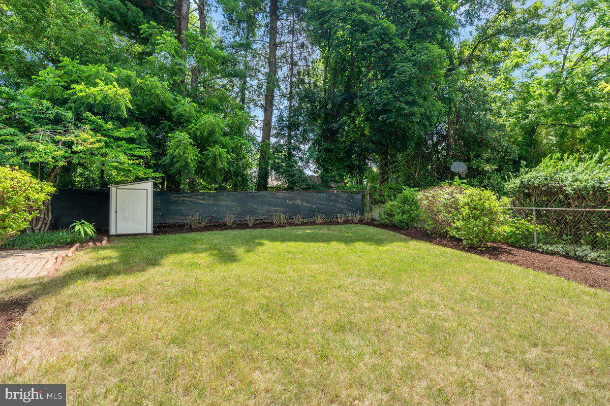 4 CALVIN COURT