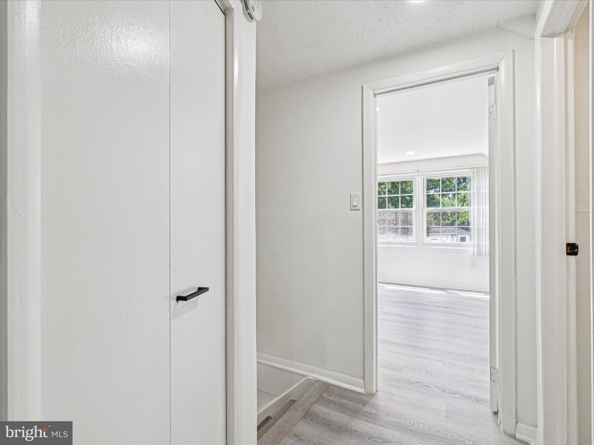 4 CALVIN COURT