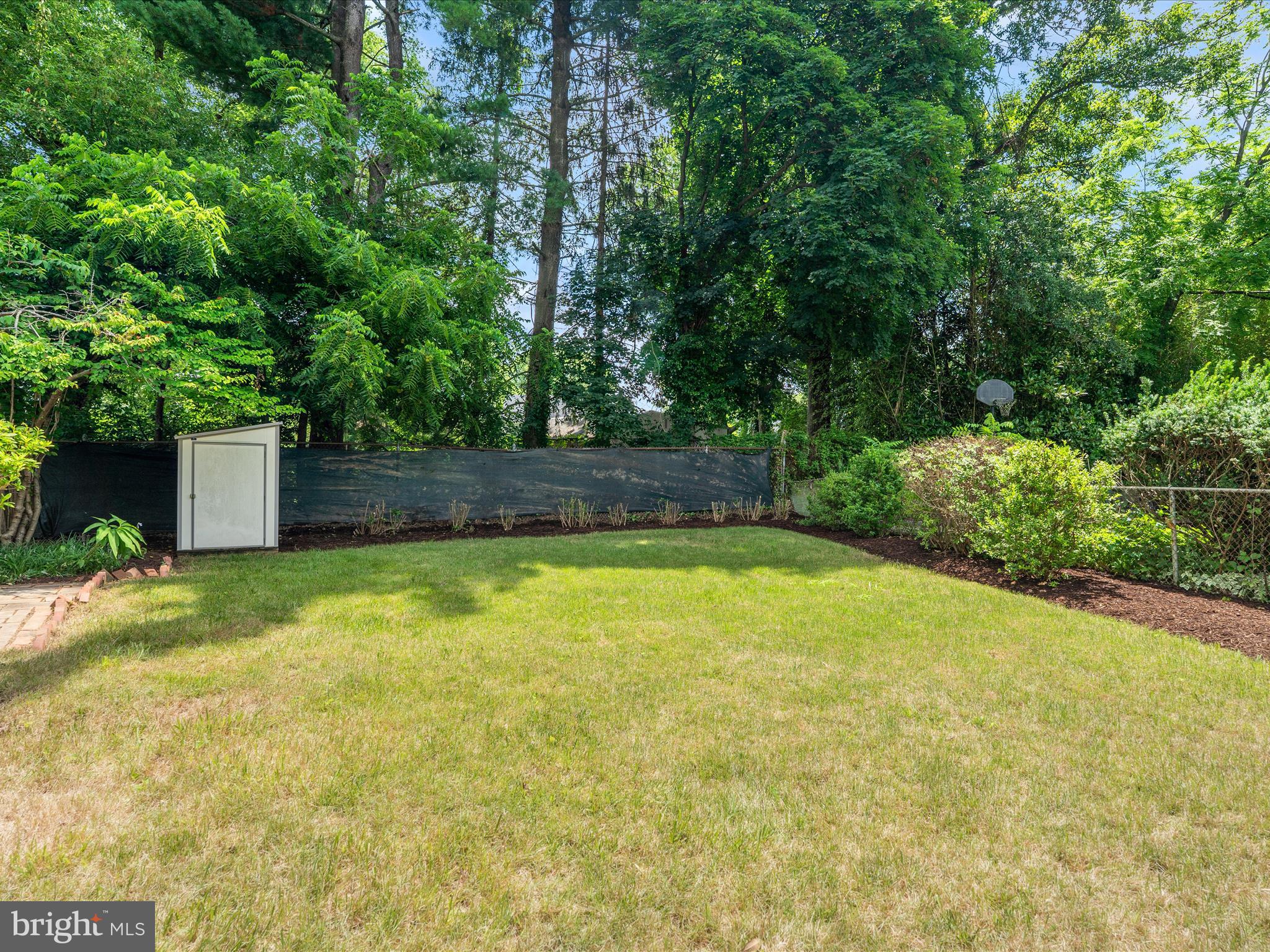 4 CALVIN COURT
