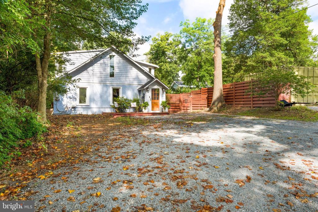 216 DOMER AVENUE
