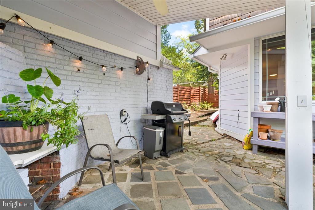 216 DOMER AVENUE