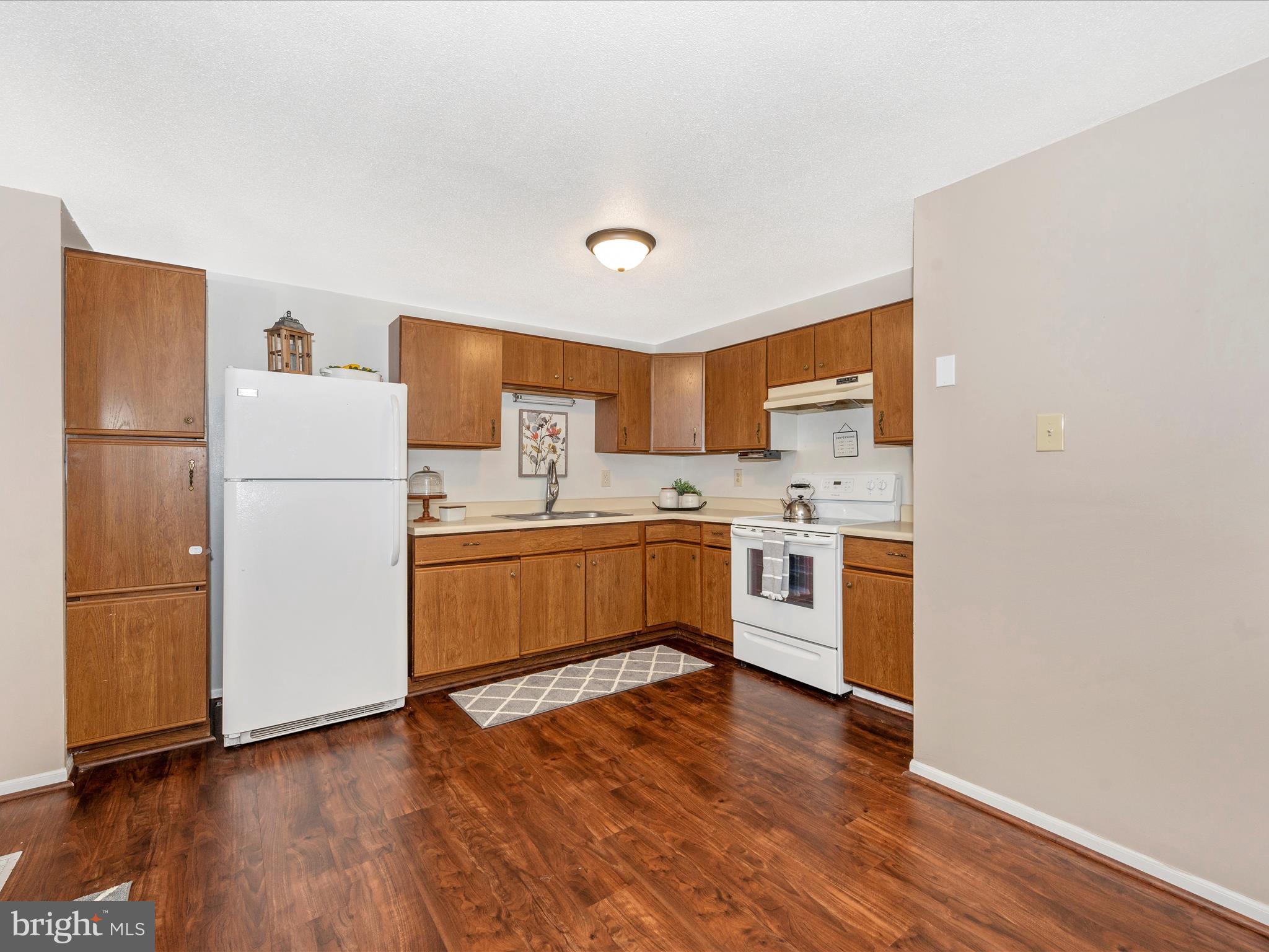 122 VALLEY VIEW COURT