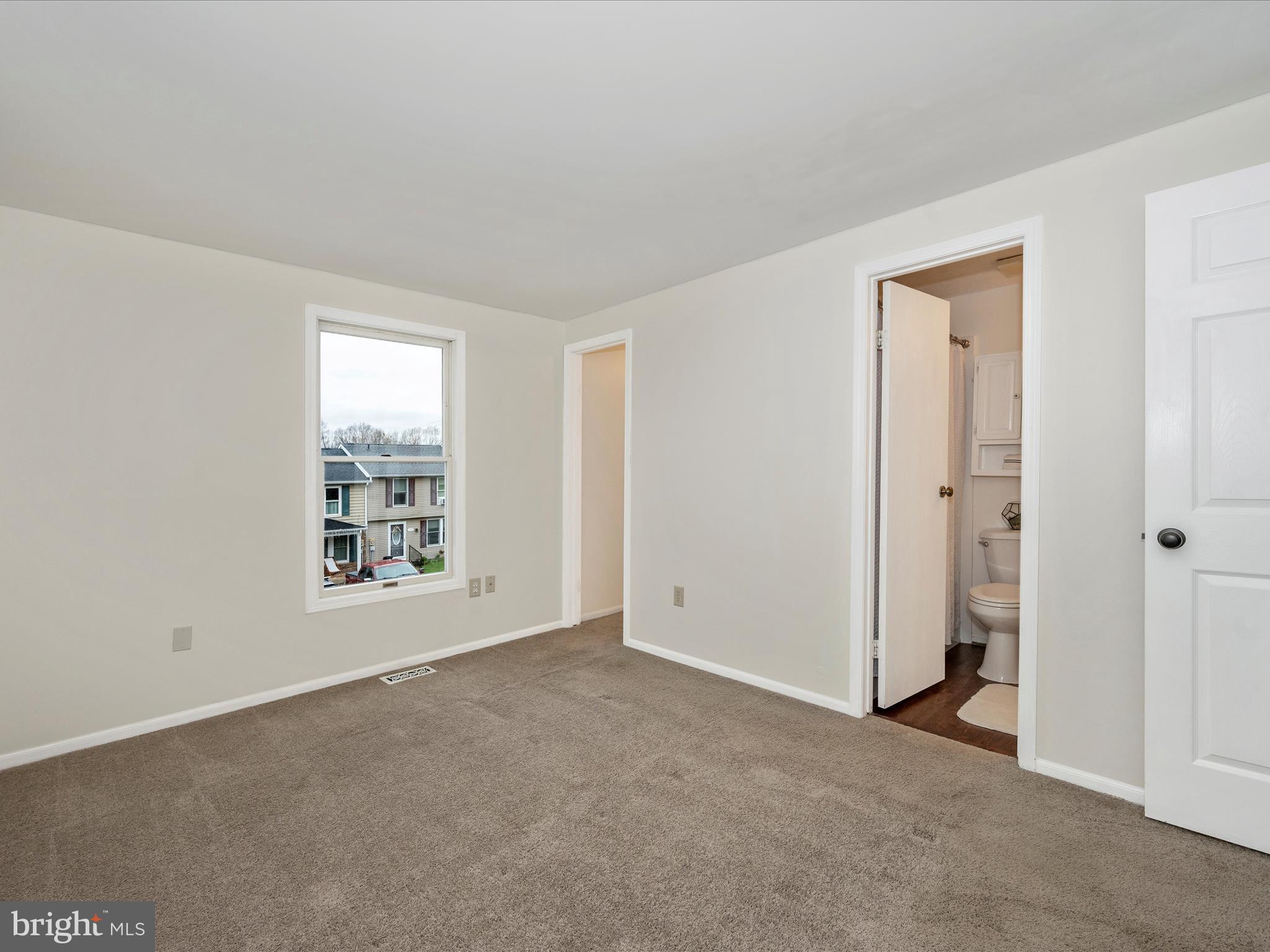 122 VALLEY VIEW COURT