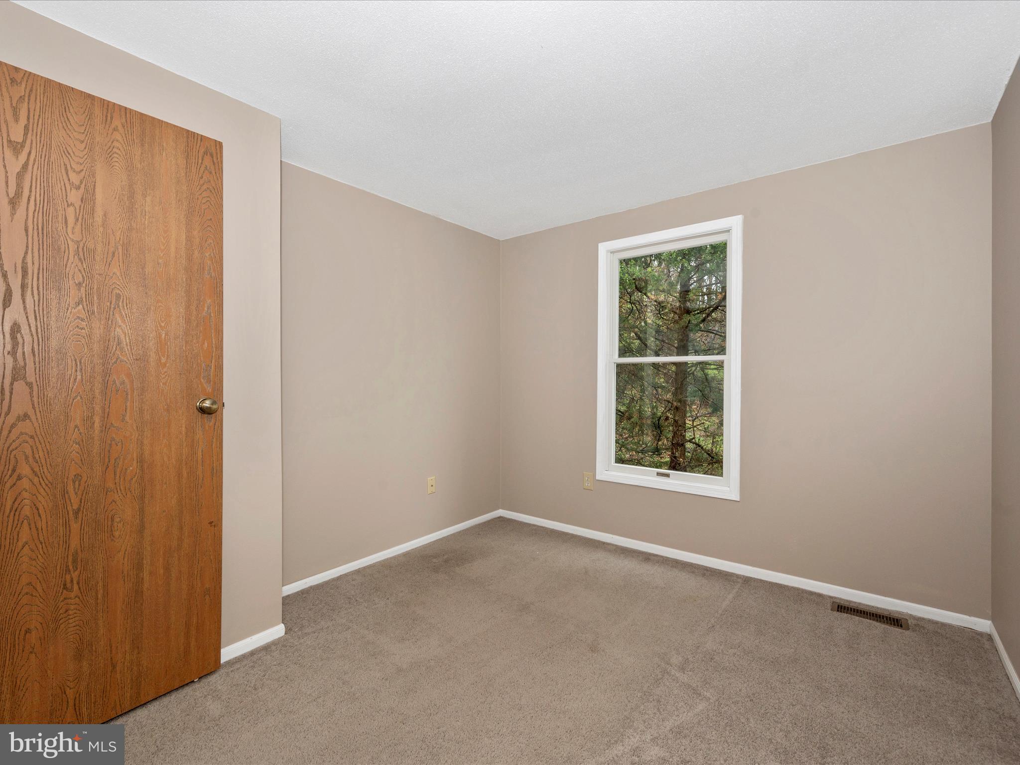 122 VALLEY VIEW COURT