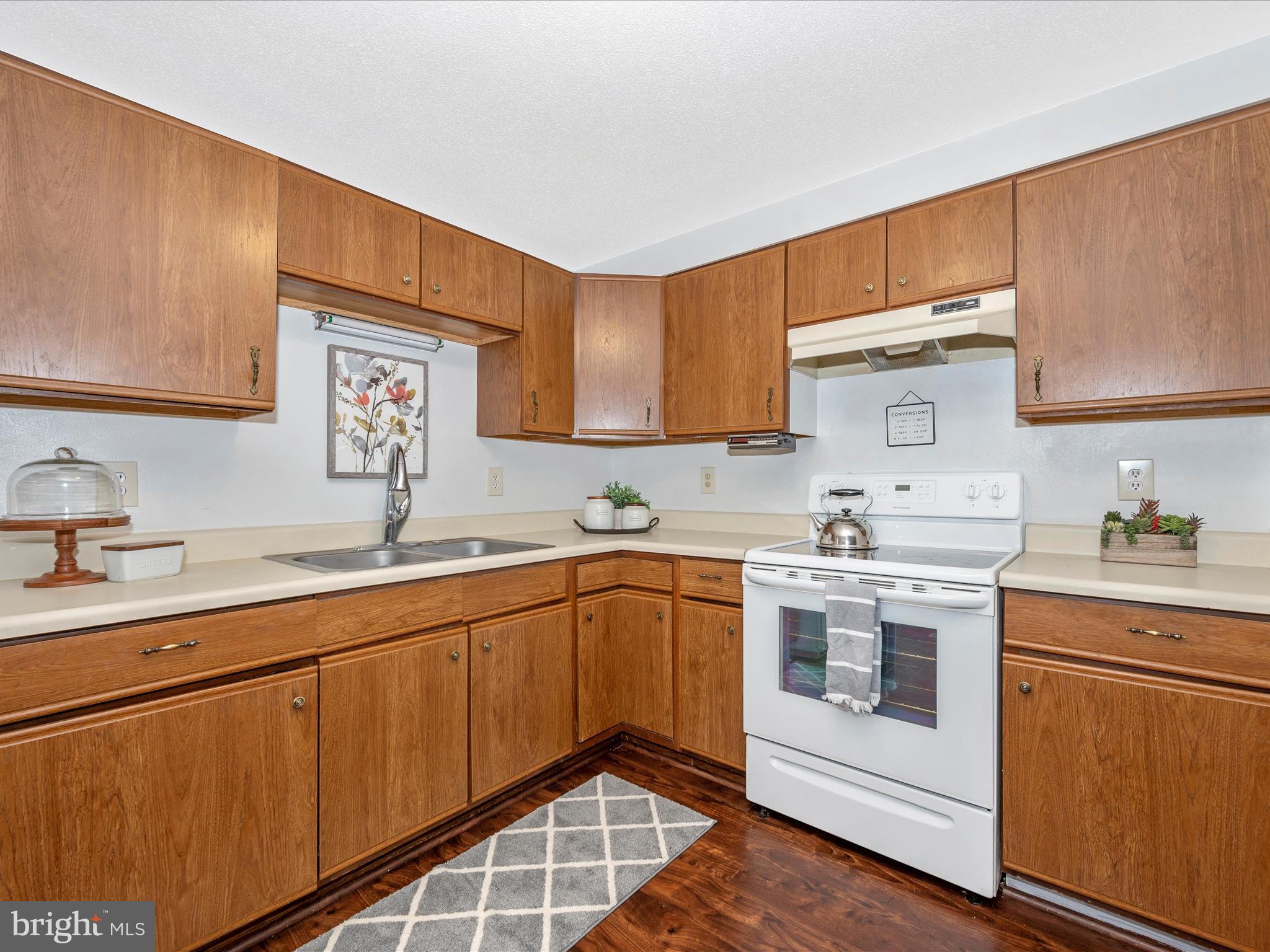 122 VALLEY VIEW COURT