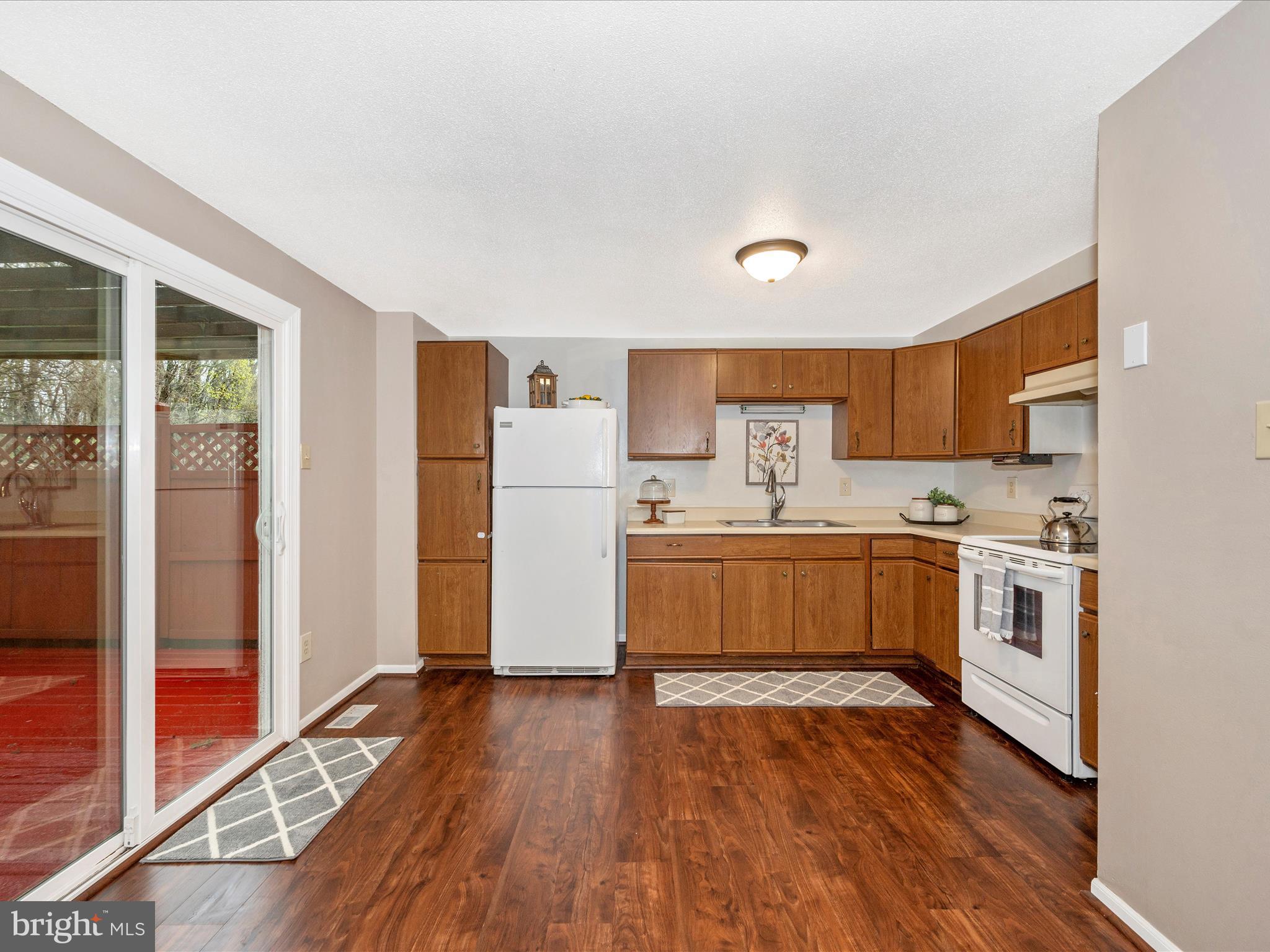 122 VALLEY VIEW COURT