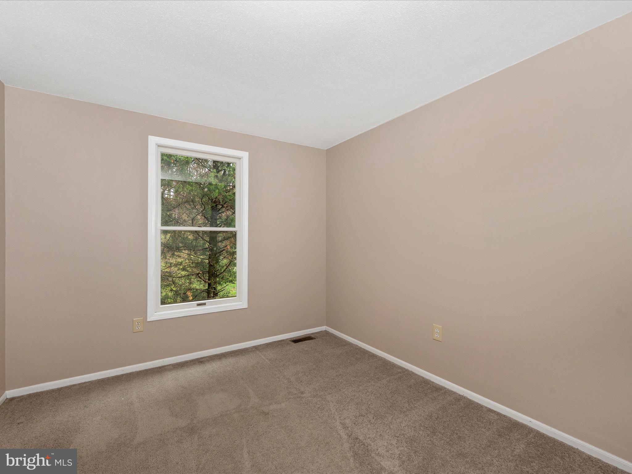 122 VALLEY VIEW COURT