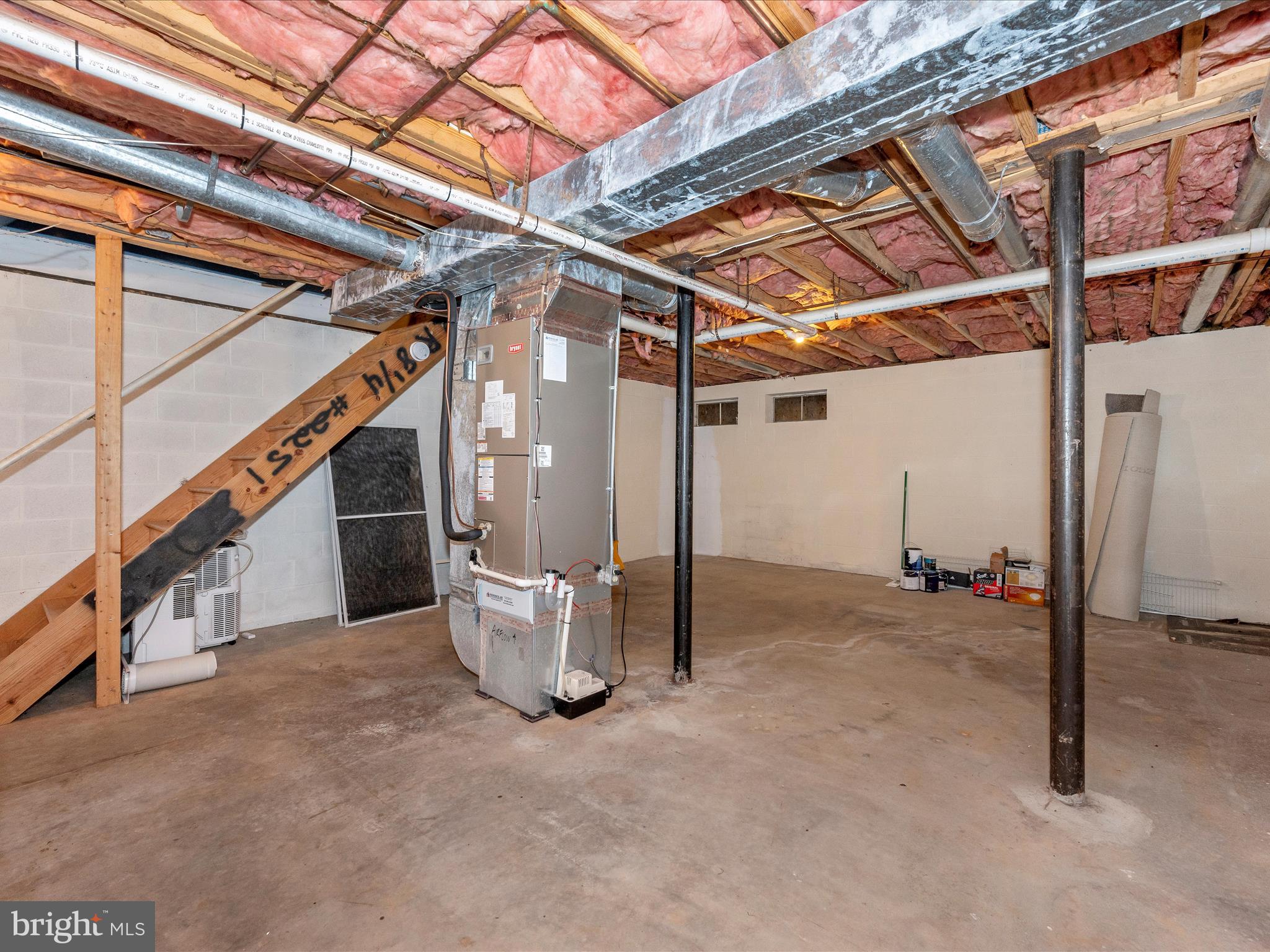 122 VALLEY VIEW COURT