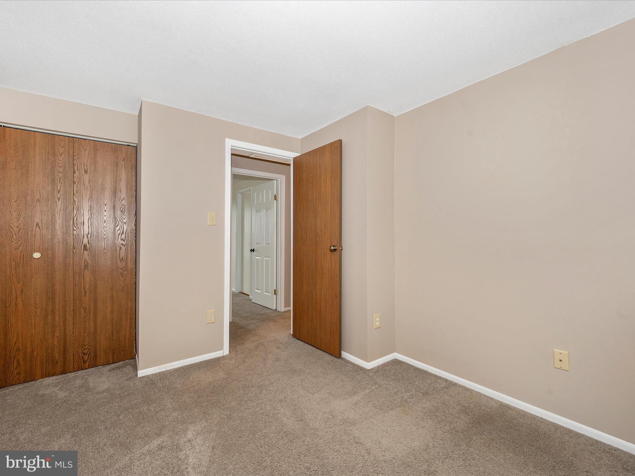 122 VALLEY VIEW COURT